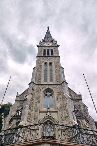 Obraz na płótnie Vaduz Cathedral or Cathedral of St. Florin in Vaduz, Liechtenstein w salonie