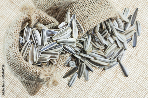 Obraz na plátně Sunflower seeds in sacks.
