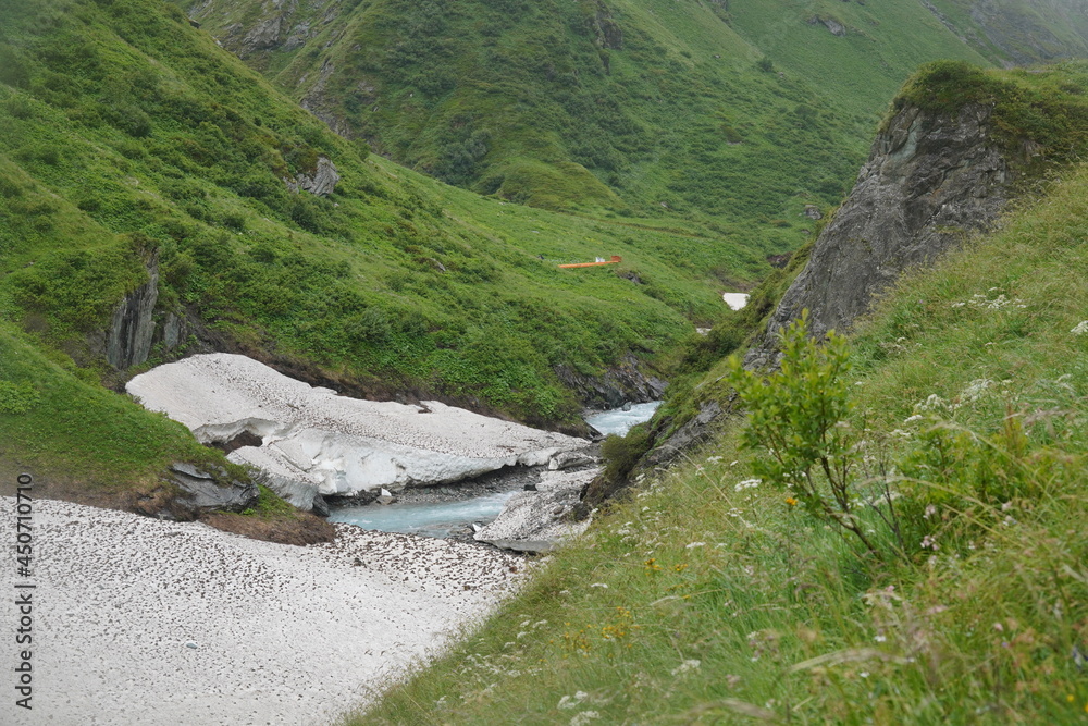 Iseltrail Hochgebirgs-Etappe: Wanderung zur Clarahütte Iseltrail Hochgebirgs-Etappe: Wanderung zur Clarahütte