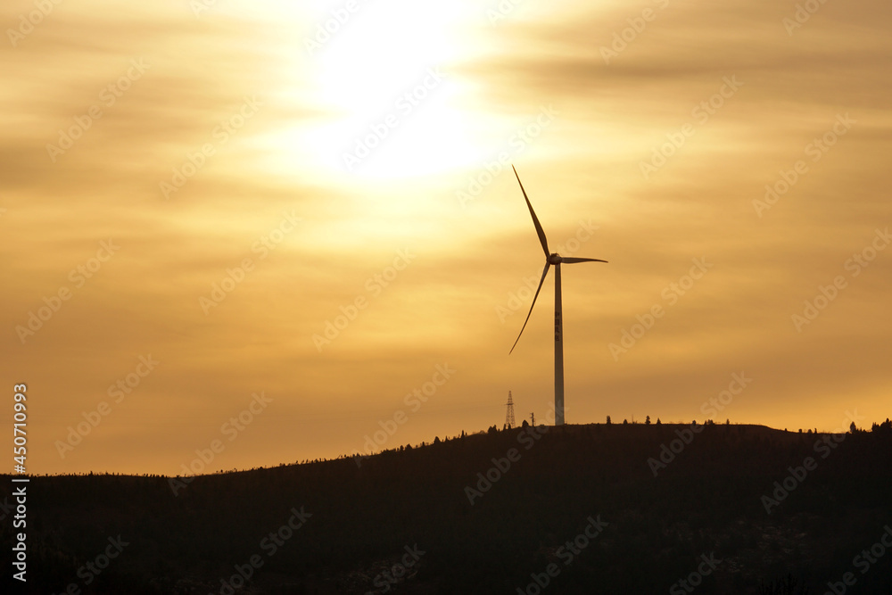  Wind power turbines