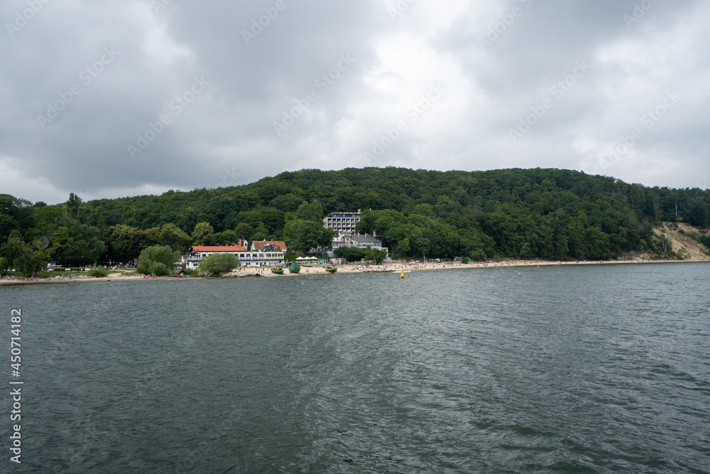 klif nad polskim morzem, bałtyk, klify orłowskie, lato klif nad polskim morzem, bałtyk, klify orłowskie, lato