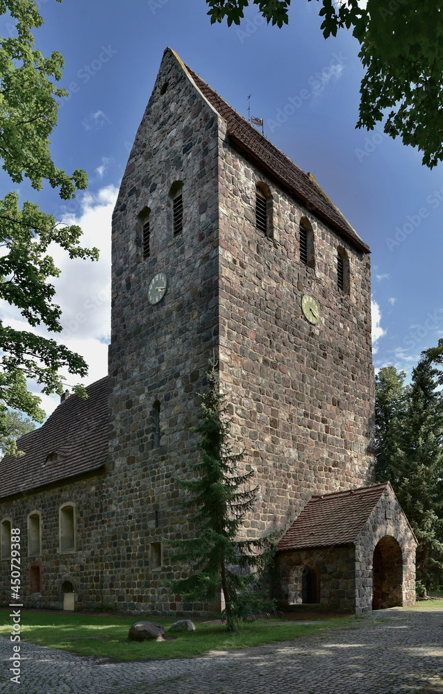 Dorfkirche Marienfelde in Berlin 