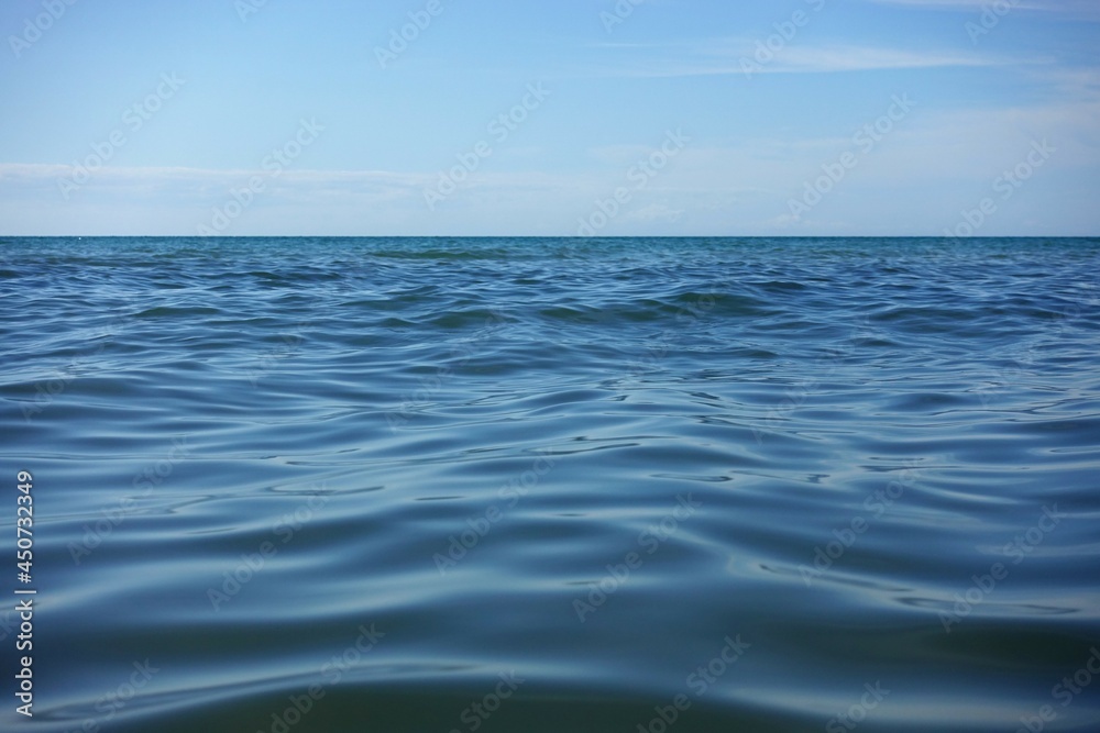 blu sky and sea with waves
blu sky and sea with waves