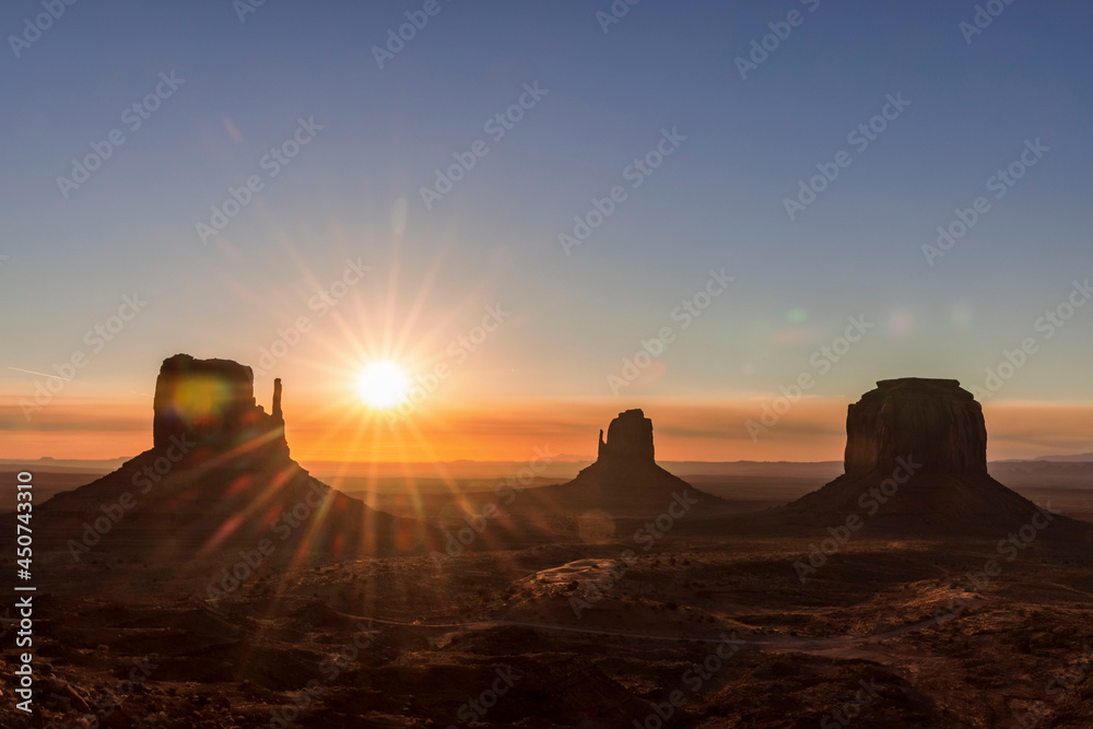 Sunrise at Monument Valley in northern Arizona, USA.