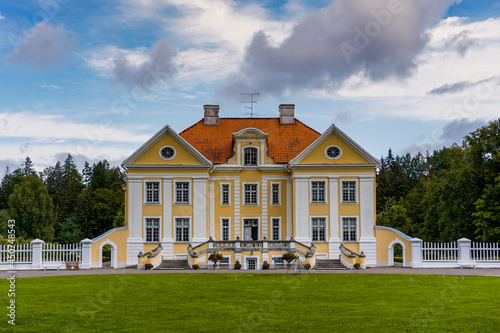 Valokuva view of the Palmse Manor House in northern Estonia