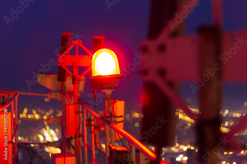 airplane roof warning red light