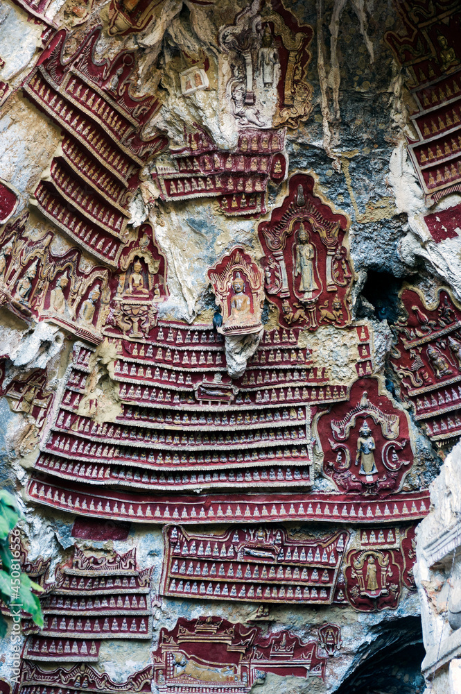 Myanmar (formerly Burma). Kayin State (Karen State). Hpa Han. Kaw Gon (Kaw Goon) cave, dated 7th century Myanmar (formerly Burma). Kayin State (Karen State). Hpa Han. Kaw Gon (Kaw Goon) cave, dated 7th century