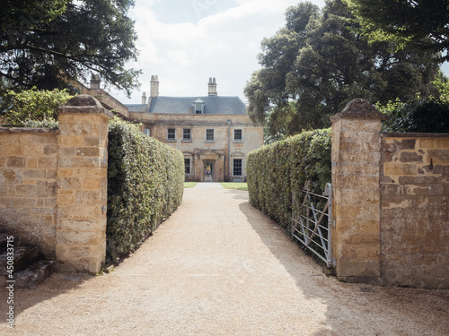 Fototapeta Naklejka Na Ścianę i Meble -  English stately home / hotel