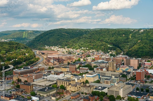 Obraz na płótnie View from the top of the Johnstown Inclined Plane, in Johnstown, Pennsylvania w salonie