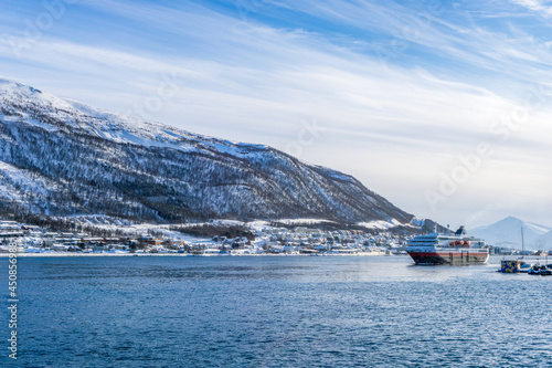 Hurtigruten Tromso, Norwegen im Fjord