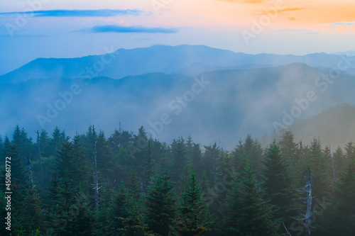Great Smoky Mountains Sunrise © Jacob
