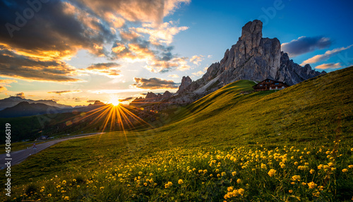 Fototapeta Naklejka Na Ścianę i Meble -  The Giau Pass at sunset, Belluno, Dolomites, South Tyrol, Italy