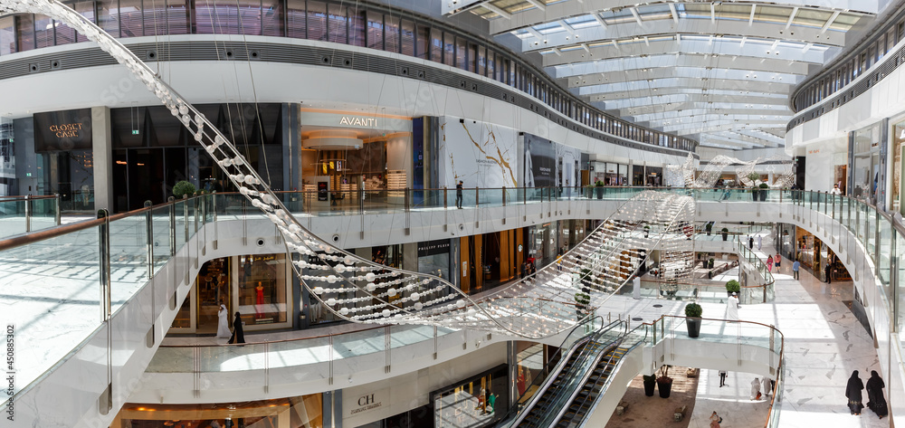 Fotografia do Stock: Dubai Mall Fashion Avenue Luxury Shopping Center  panorama in the United Arab Emirates