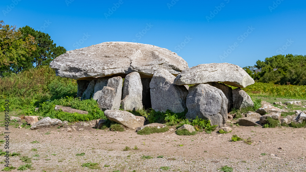 Ile-aux-Moines in the Morbihan gulf, the dolmen of Penhap

