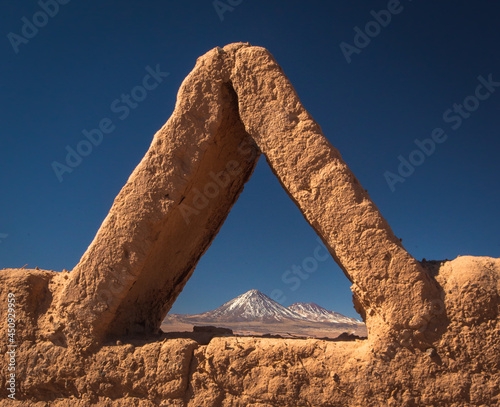 Konstfotografi Ventana de Adobe en San Pedro de Atacama, Región de Antofagasta, Chile