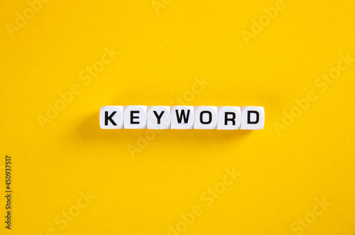 keyword word on yellow background photo