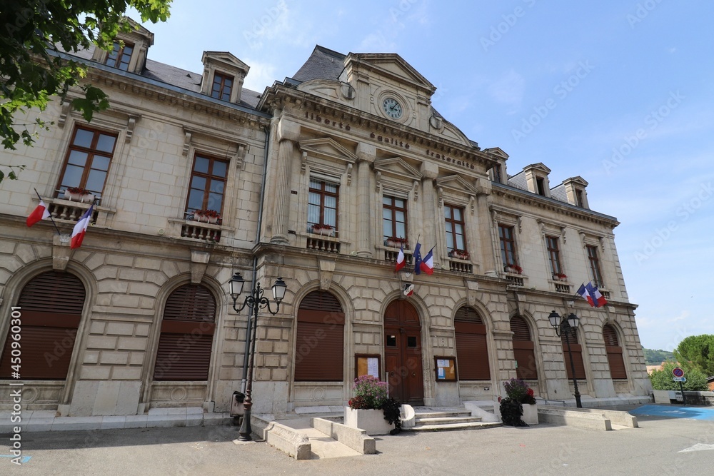 La mairie vue de l'exterieur, village de Saint Jean en Royans, departement de la Drome, France