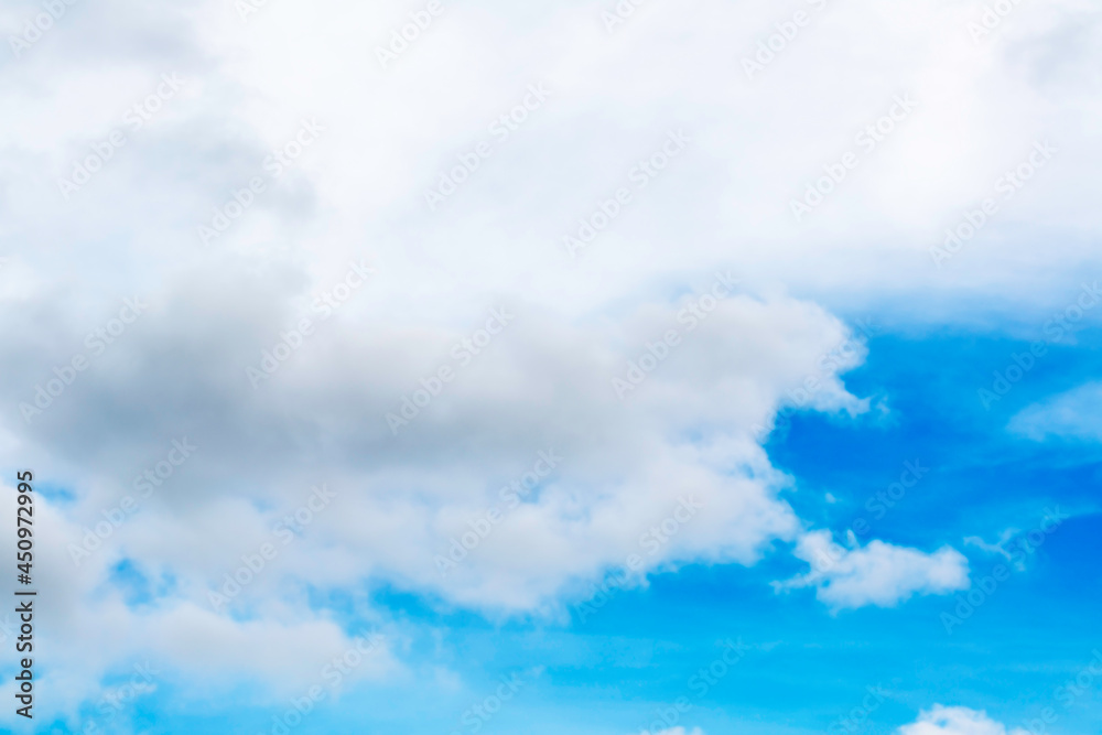 Obraz premium Blue sky and white clouds.