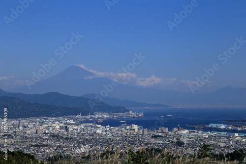 富士山　駿河湾 © 正之 松山