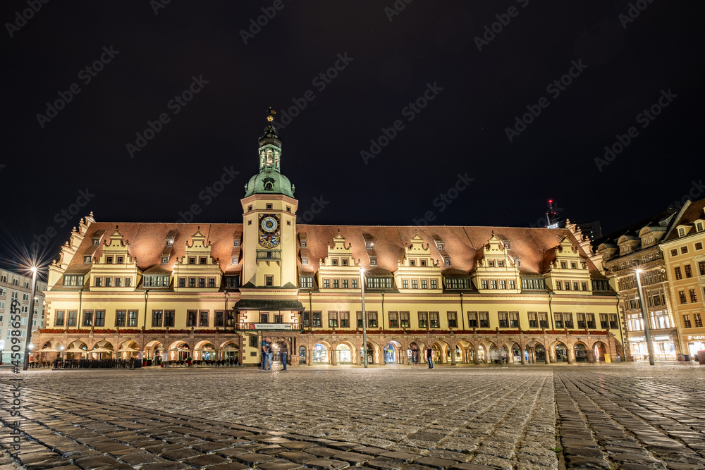 Rathaus Leibzig bei Nacht