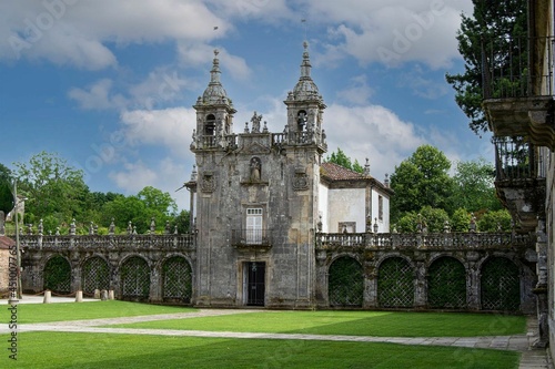 Entrada lateral del Pazo de Oca, Galicia