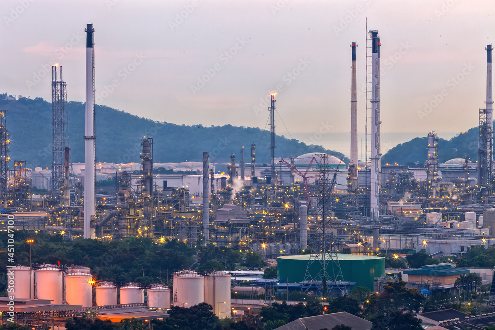 oil refinery industry