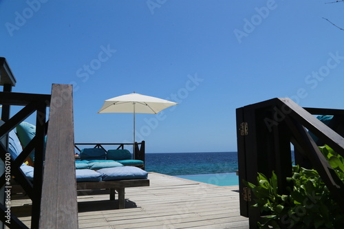 Beach Lounge mit Pool