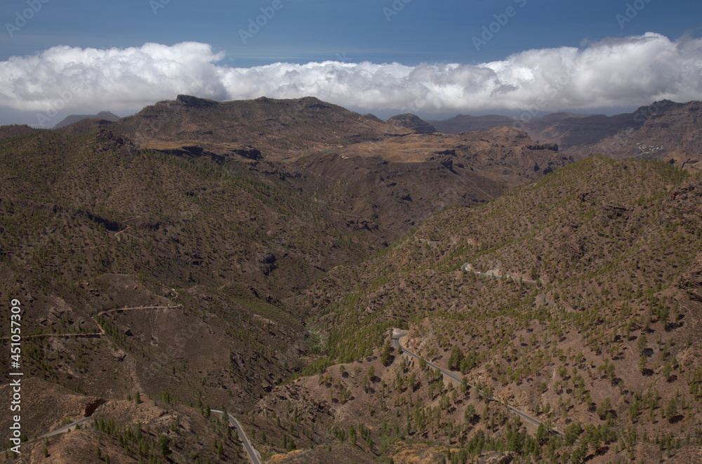 Gran Canaria, landscape of the central part of the island, Las Cumbres, ie The Summits, route on ascent to 
Risco Chimirique, Tejeda municipality 
