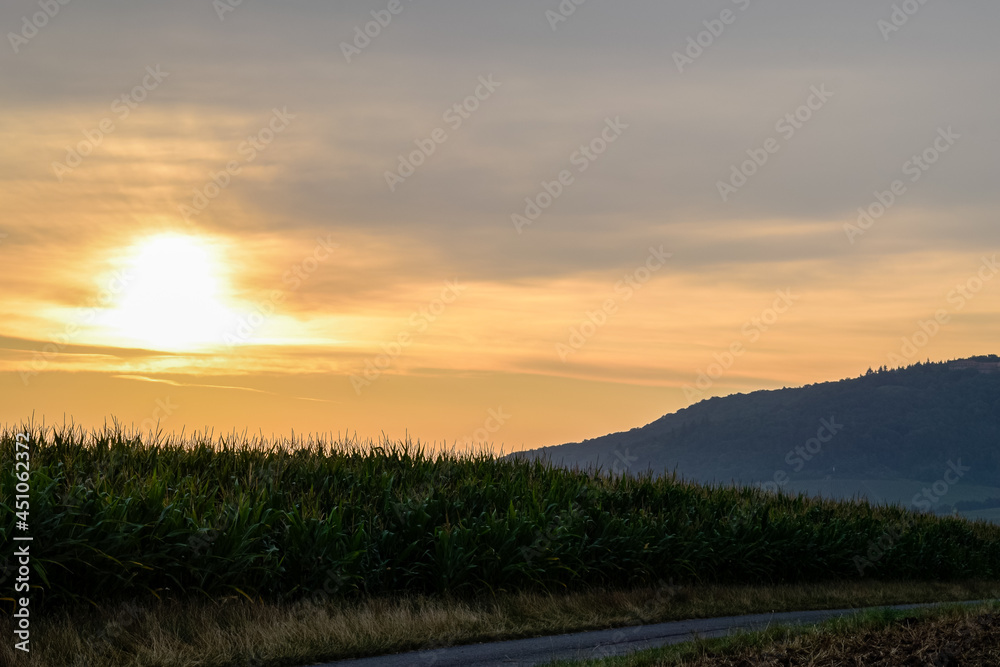 Obraz premium sunset in the mountains