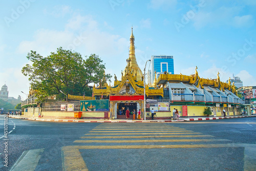 Sule Paya complex, Yangon, Myanmar