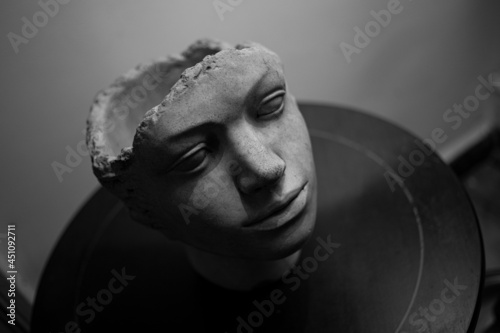 
empty gipson head as a black and white pot