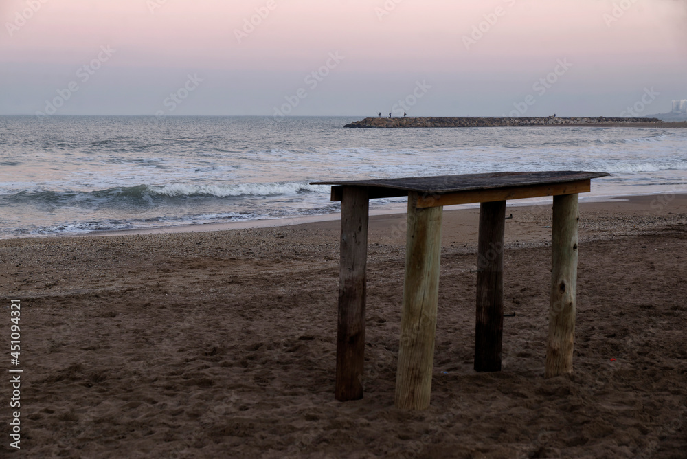 Sunrise in Mar del Plata beaches   Horizon              