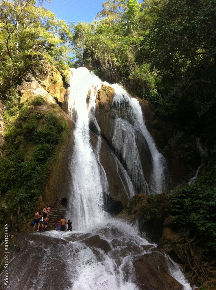 Naklejka premium la cascada soñadora