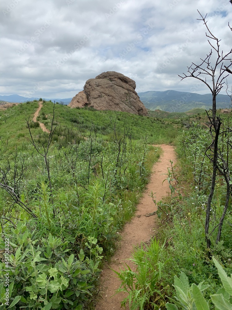 Obraz premium Sci-fi mountain