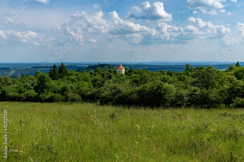 One of the dominant features of the landscape around Konstantinovy Lázně is Sheep Hill (Ovčí vrch) with a chapel and a nice view photo