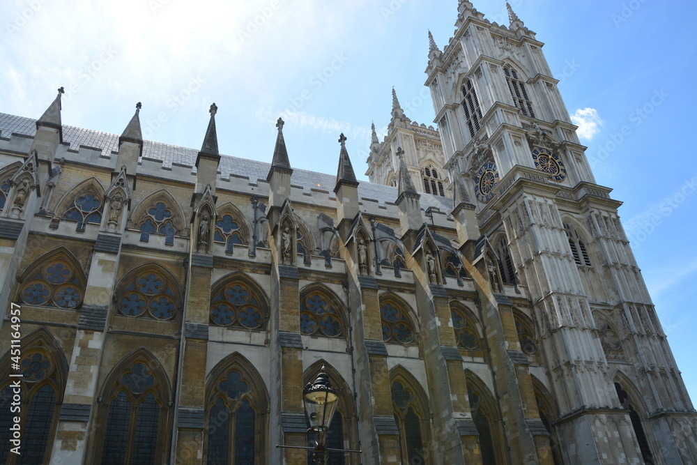 イギリスロンドンのウェストミンスター大聖堂 Photos Adobe Stock