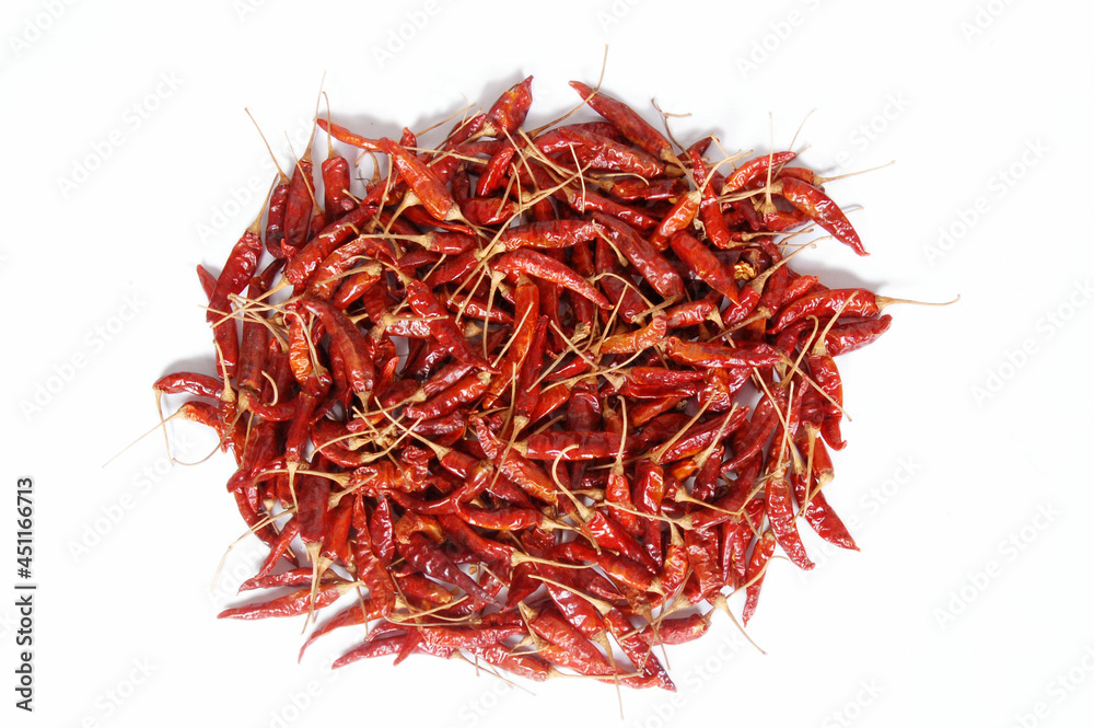 Naklejka premium Dry chilli & powder with white bowl on white background top view 
