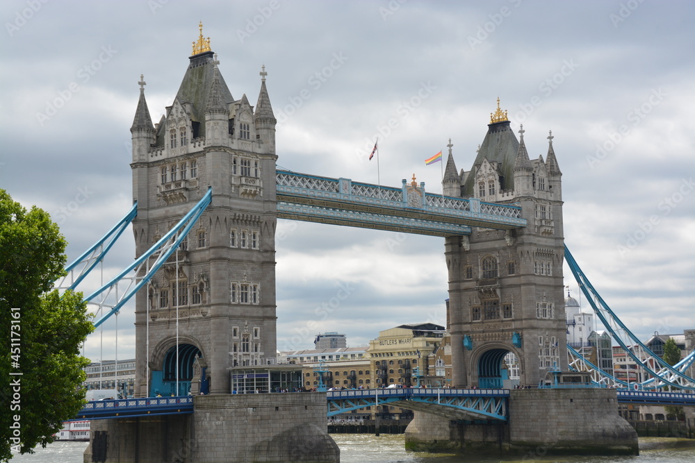 Fototapeta premium イギリスロンドンのタワーブリッジ