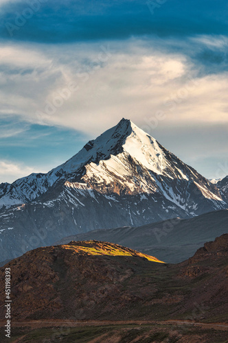 Chandrataal lake Mountains photo