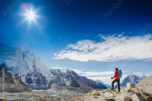 Hiking in Himalaya mountains © olyphotostories