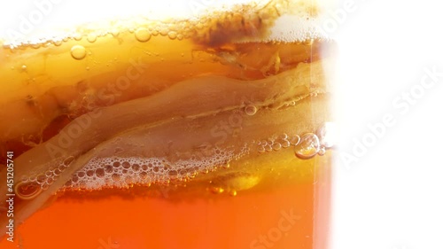 Anaerobic fermentation process of black tea kombucha, the CO2 gas bubbles that are produced are observed