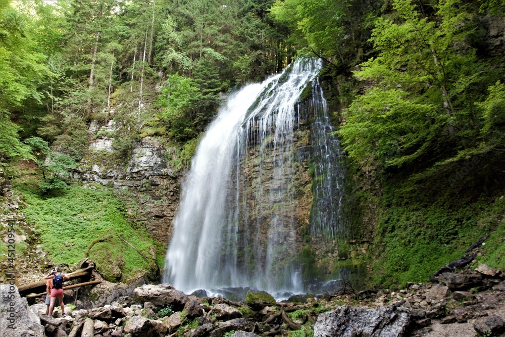 cascade du cirque de saint même