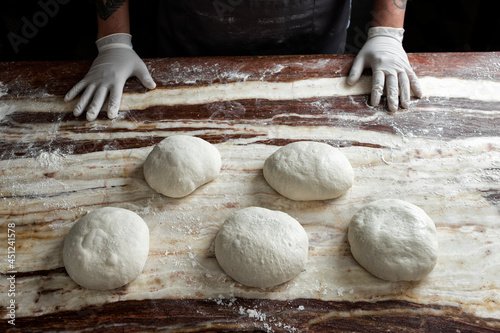 Preparing Pizza