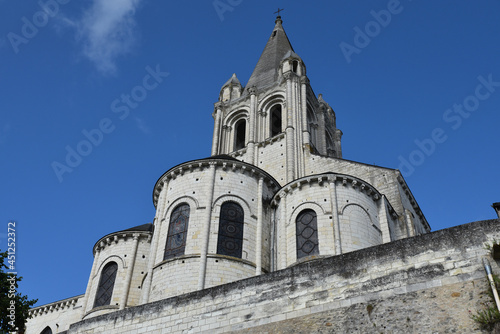 Chevet de la collégiale Saint-Ours de Loches en Touraine, France