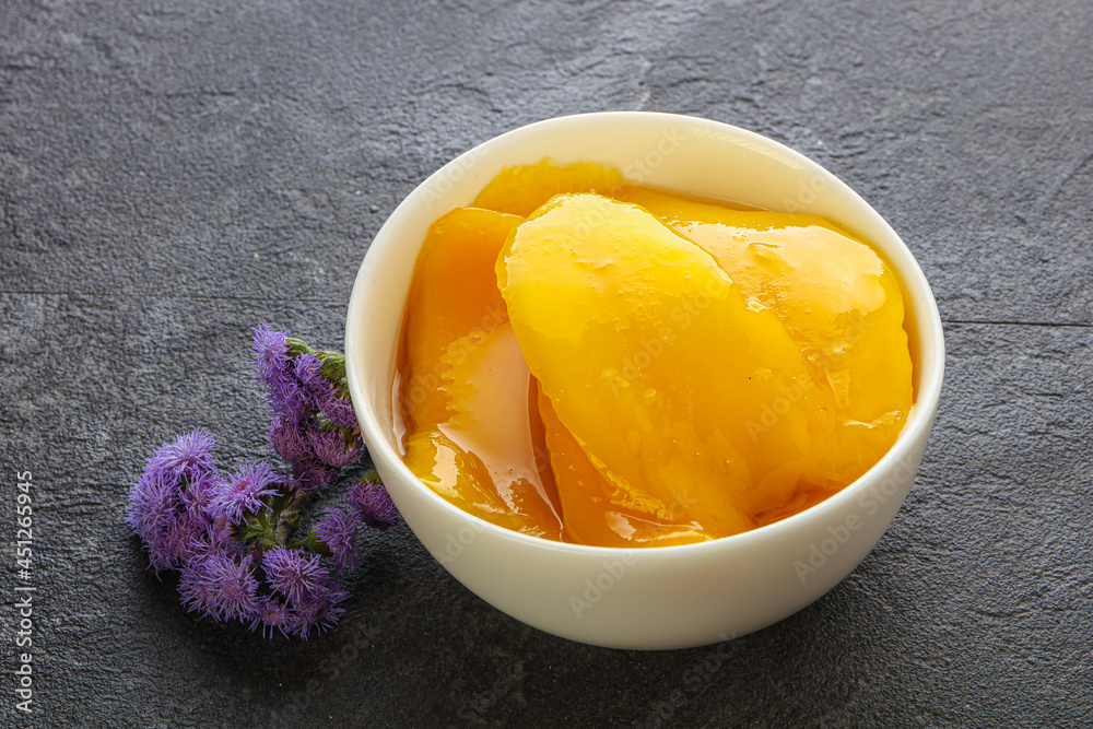 Sweet canned tropical fruit mango Sweet canned tropical fruit mango