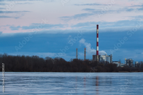 Obraz na płótnie Coal-fired CHP plant on the Vistula River w salonie