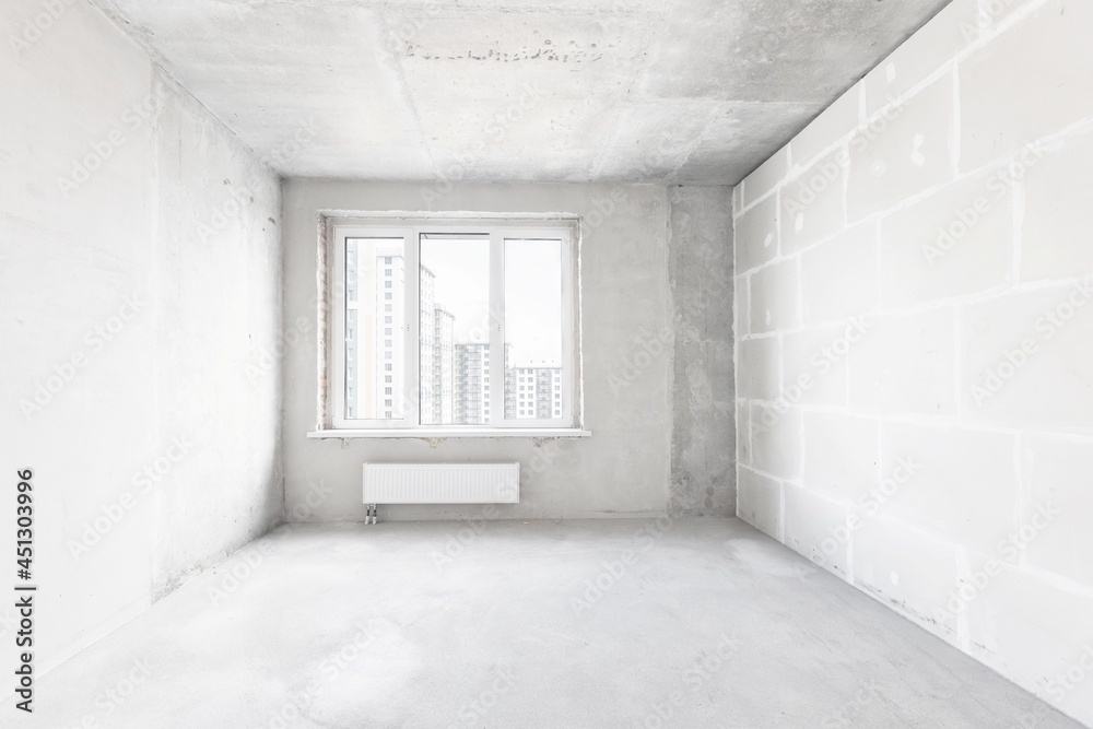 Obraz premium interior of the apartment without decoration in gray colors