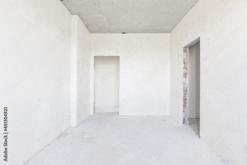 Fototapeta premium interior of the apartment without decoration in gray colors