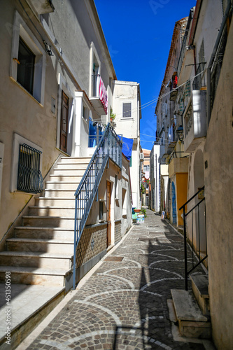 An alley in Diamante, a seaside town in the Calabria region, Italy. © Giambattista