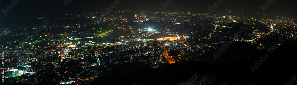 Fototapeta premium 北九州市皿倉山の夜景(新日本三大夜景)